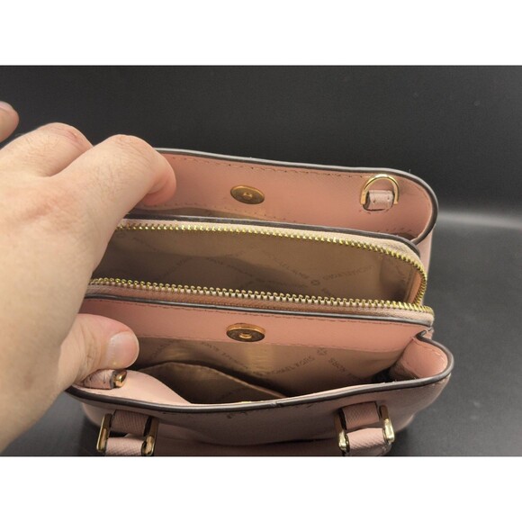 Michael Kors Savannah Mini Pink Crossbody Hand Bag - Picture 5 of 6